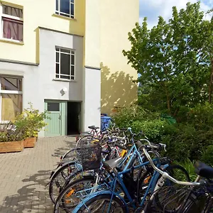 https://familienstudio-27.find-berlin-hotels.com