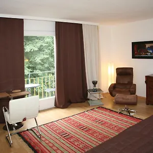 https://oase-im-park.find-berlin-hotels.com